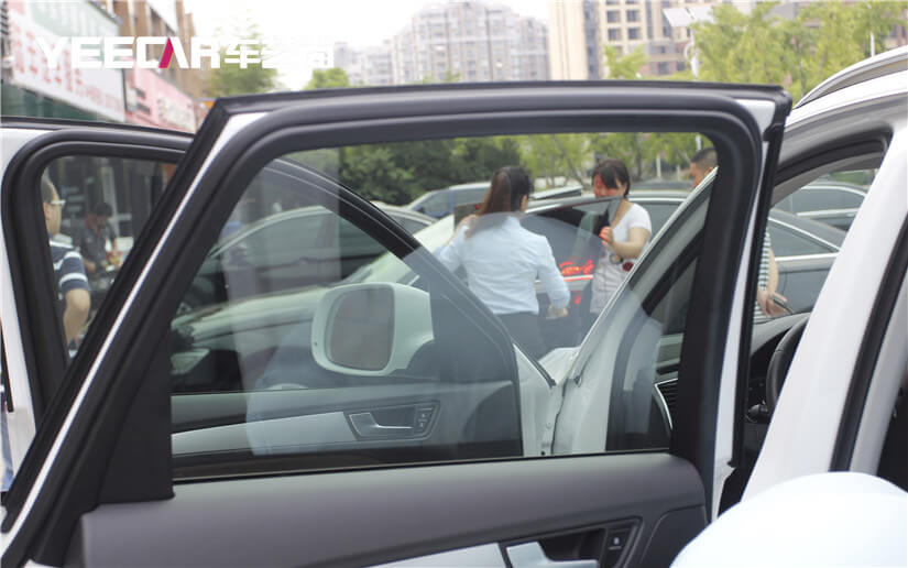 奥迪Q5侧后挡K28贴膜施工后效果展示