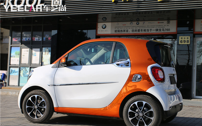 橙色诱惑smart换装电镀橙车身改色贴膜