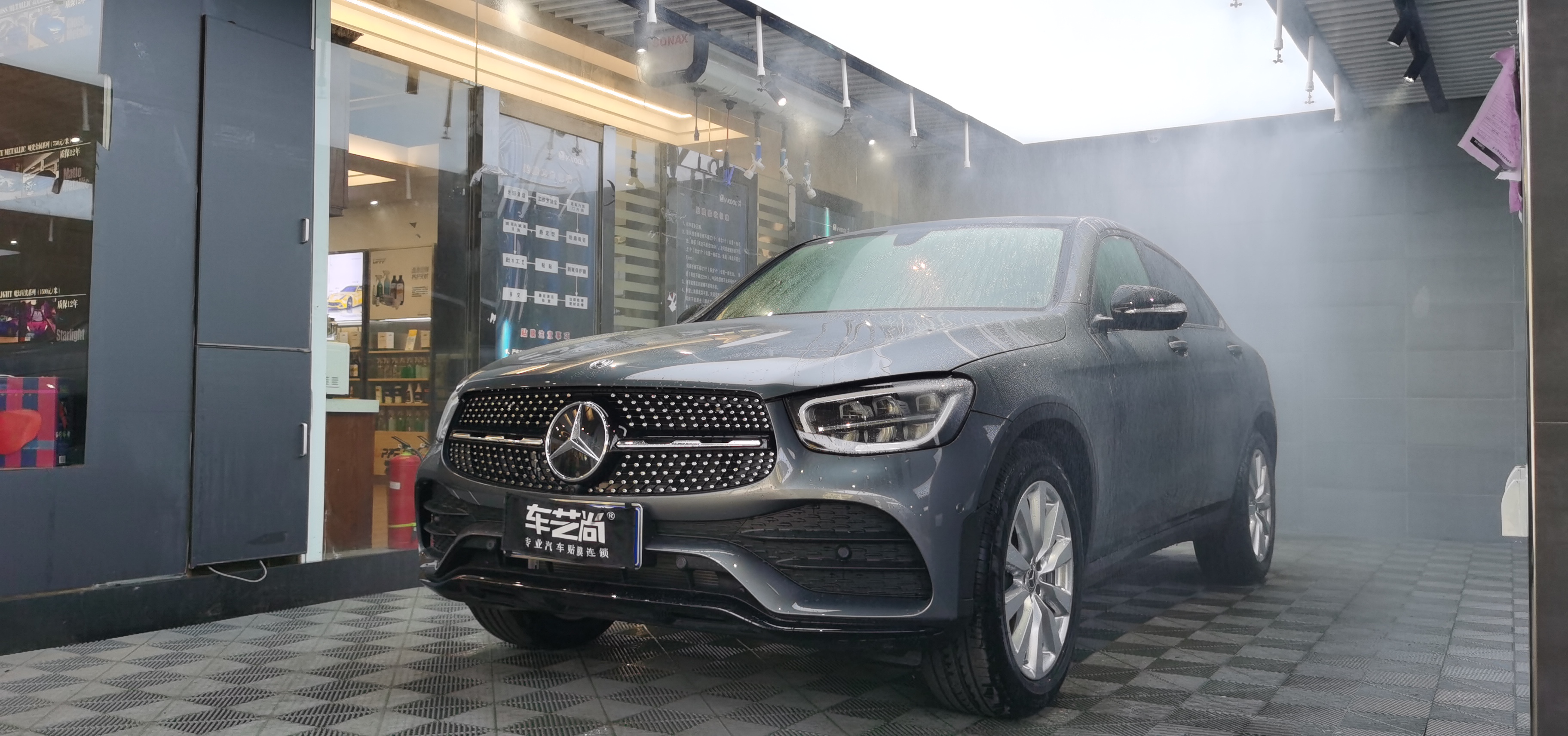 专业无尘贴膜施工间