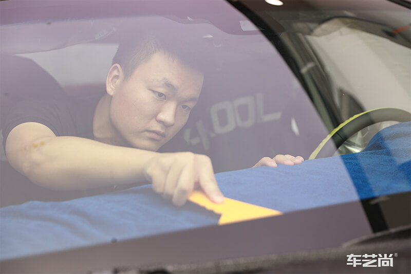 贴膜后什么时候能开窗？