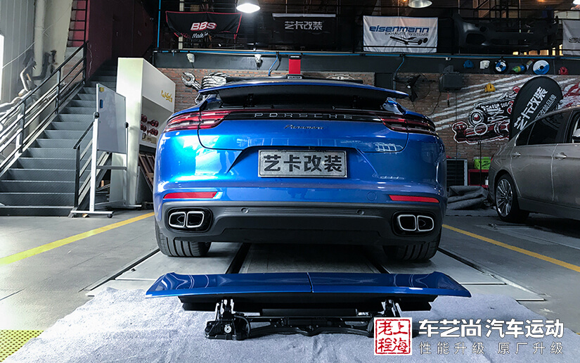 保时捷三段式尾翼改装施工