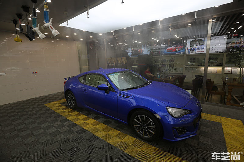 汽车贴膜是无尘喷淋有什么好处？