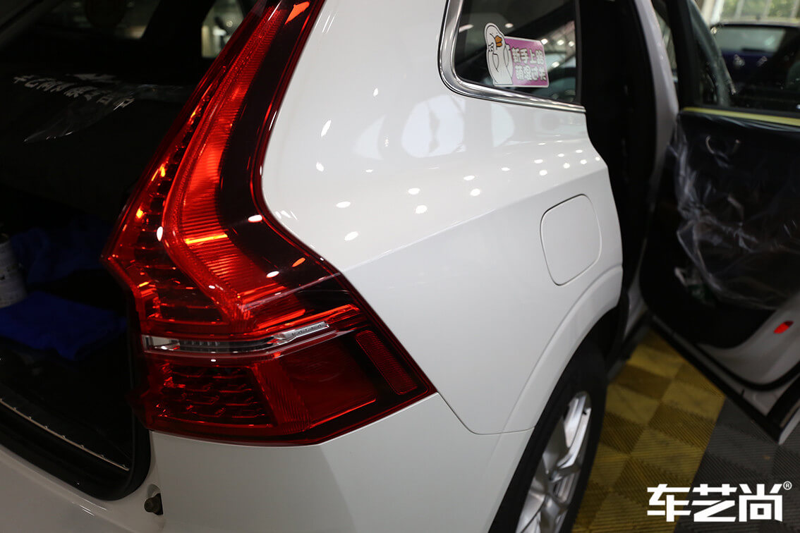 沃尔沃XC60施工威固玻璃膜施工案例展示图（1）