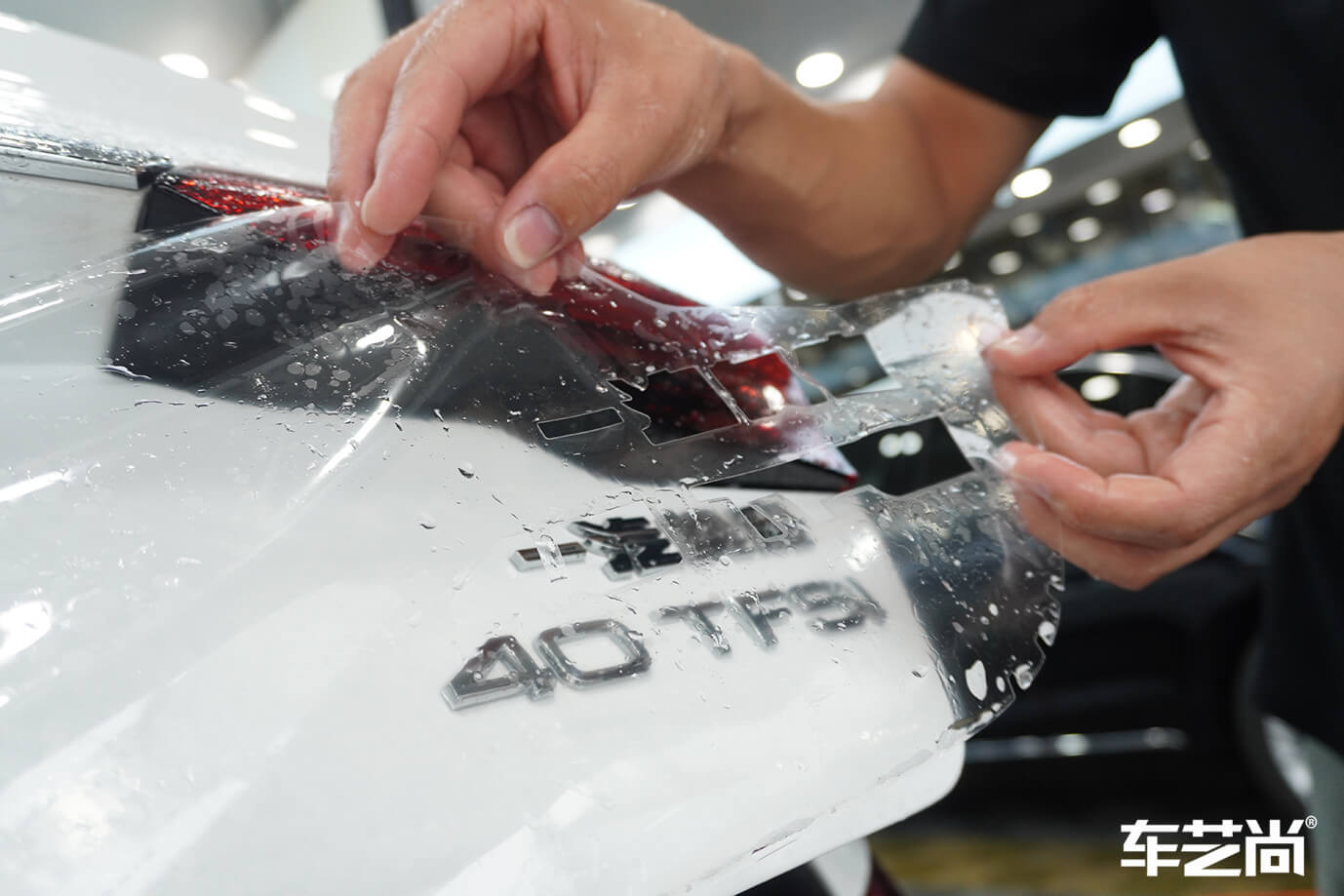 奔驰E260l施工威固漆面保护膜，施工流程展示（4）