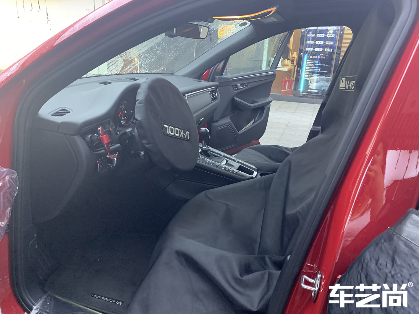 保时捷卡宴装贴威固V70+V40，施工流程展示（图三）