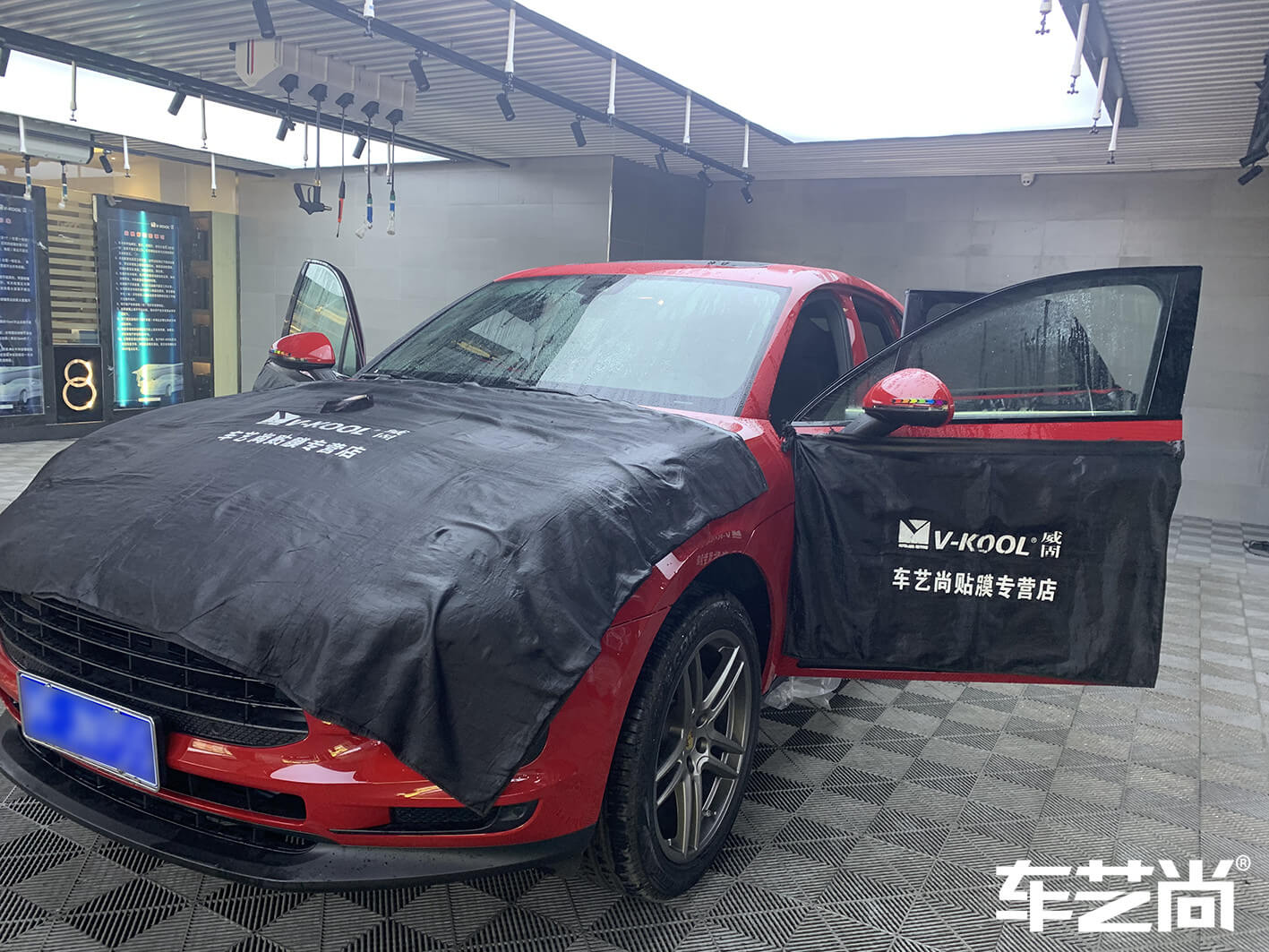 保时捷卡宴装贴威固V70+V40，施工流程展示（图二）