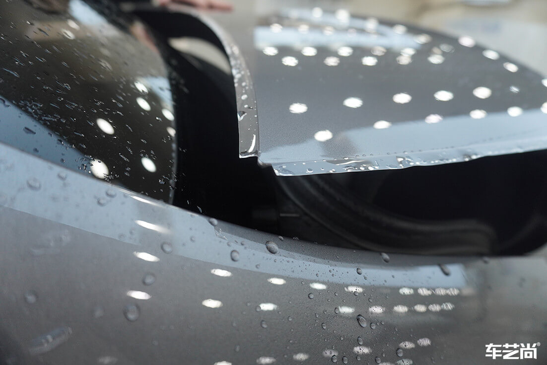 奔驰装贴威固隐形车衣，施工流程展示（6）