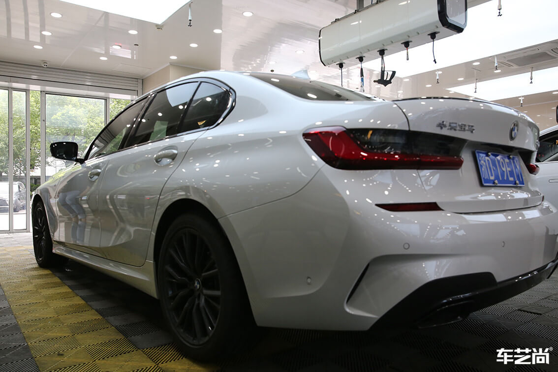 宝马3系施工隔热膜，带给您不一样的保护（16）