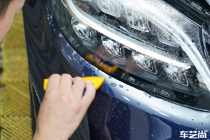 奔驰C260L贴威固隐形车衣流程图（1）