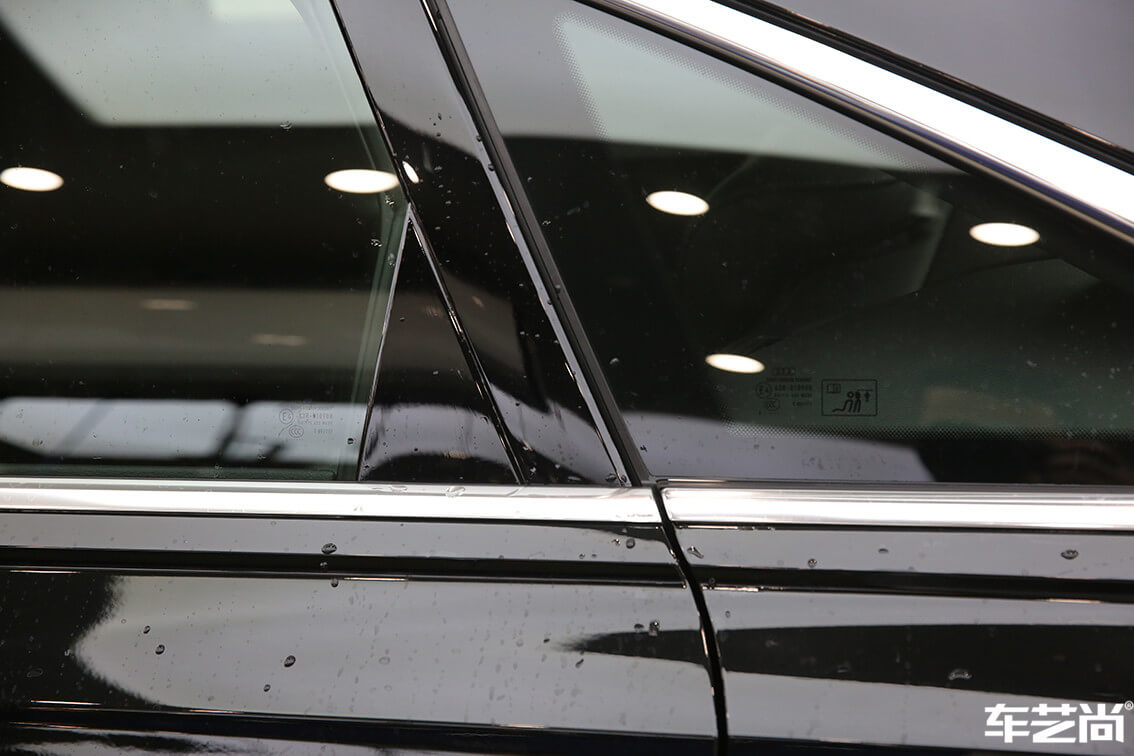 奥迪A6L施工威固隐形车衣（11）