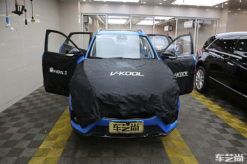 名爵ZS施工威固隔热膜施工过程展示（图二）