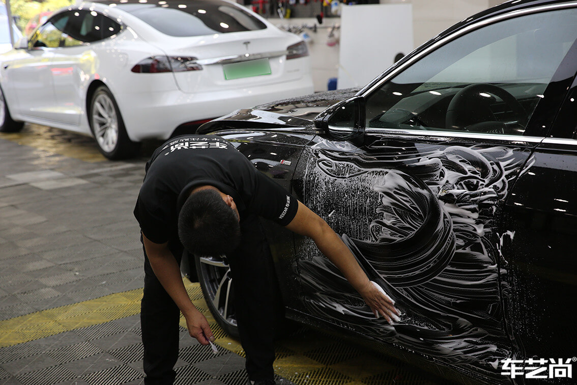 奥迪A6L施工威固隐形车衣（4）