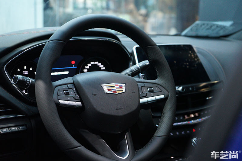 凯迪拉克CT5施工漆面保护膜效果（图一）