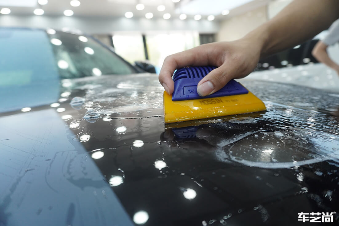 沃尔沃XC90贴隐形车衣施工流程案例展示（3）