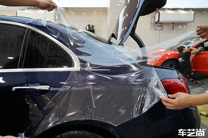 奔驰C260L贴威固隐形车衣流程图（2）
