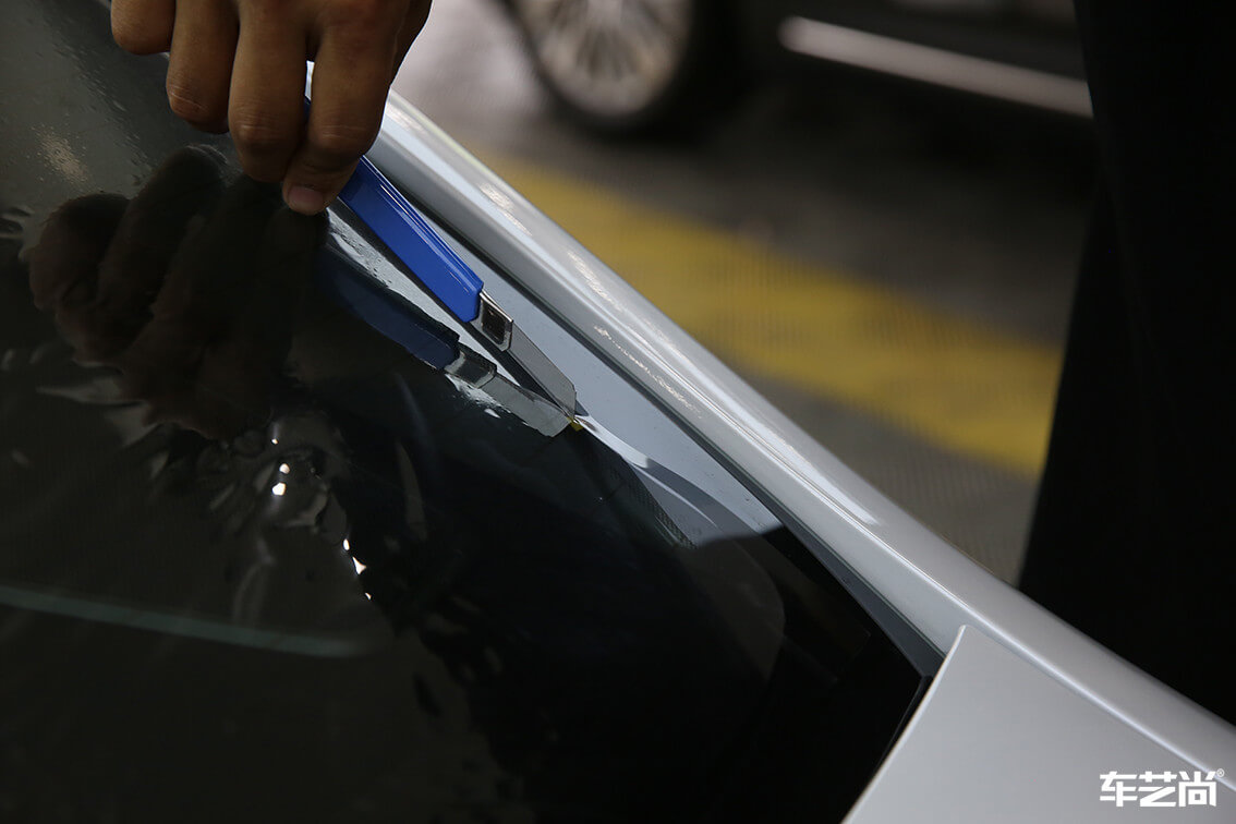 宝马3系施工隔热膜，带给您不一样的保护（10）