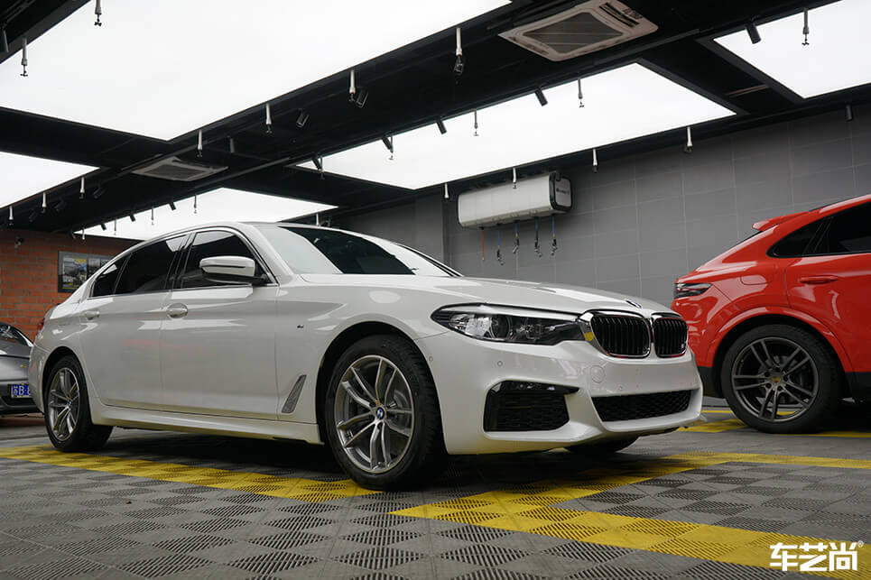 宝马5系施工隐形车衣（19）