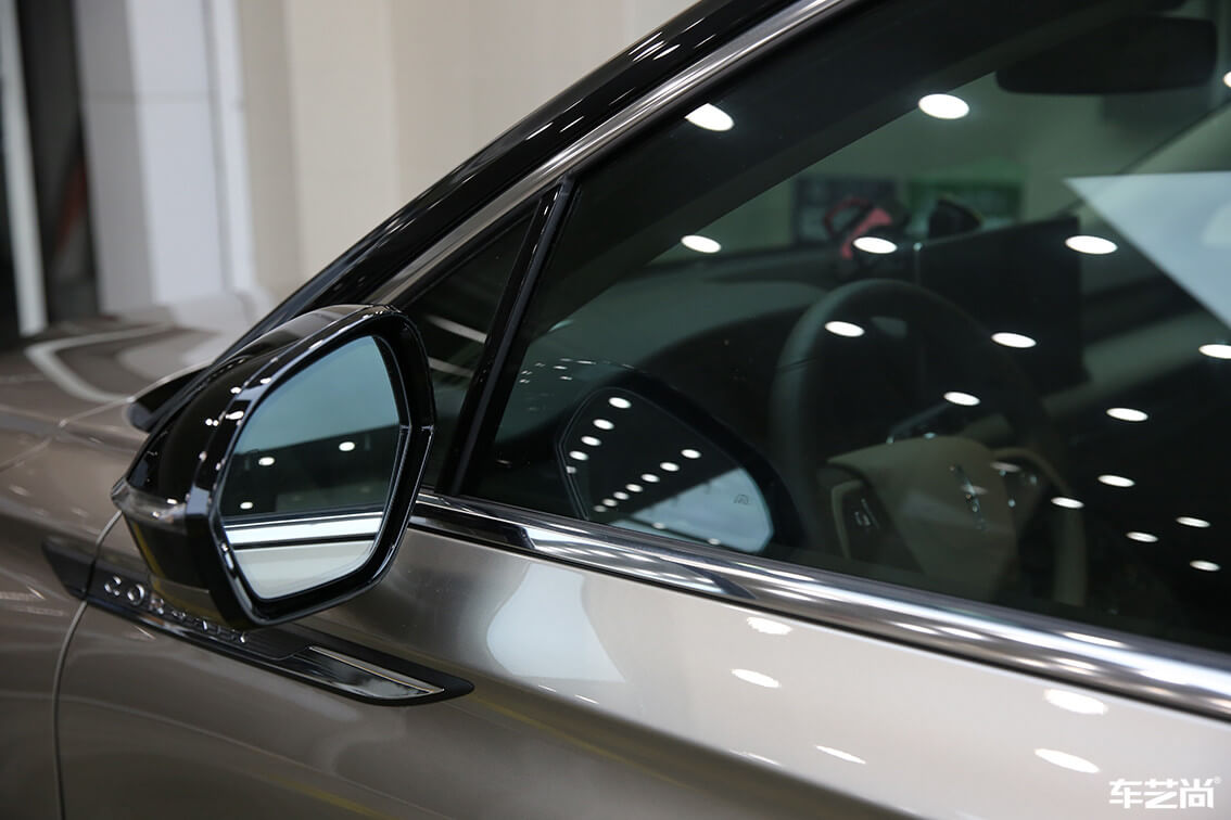  太空银林肯施工威固隔热膜，流程展示（16）