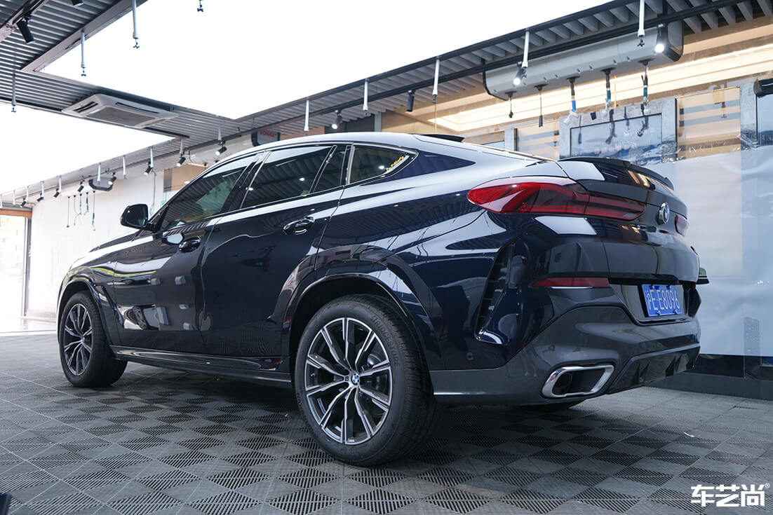 宝马X6贴威固玻璃膜，安全隔热效果好！（13）