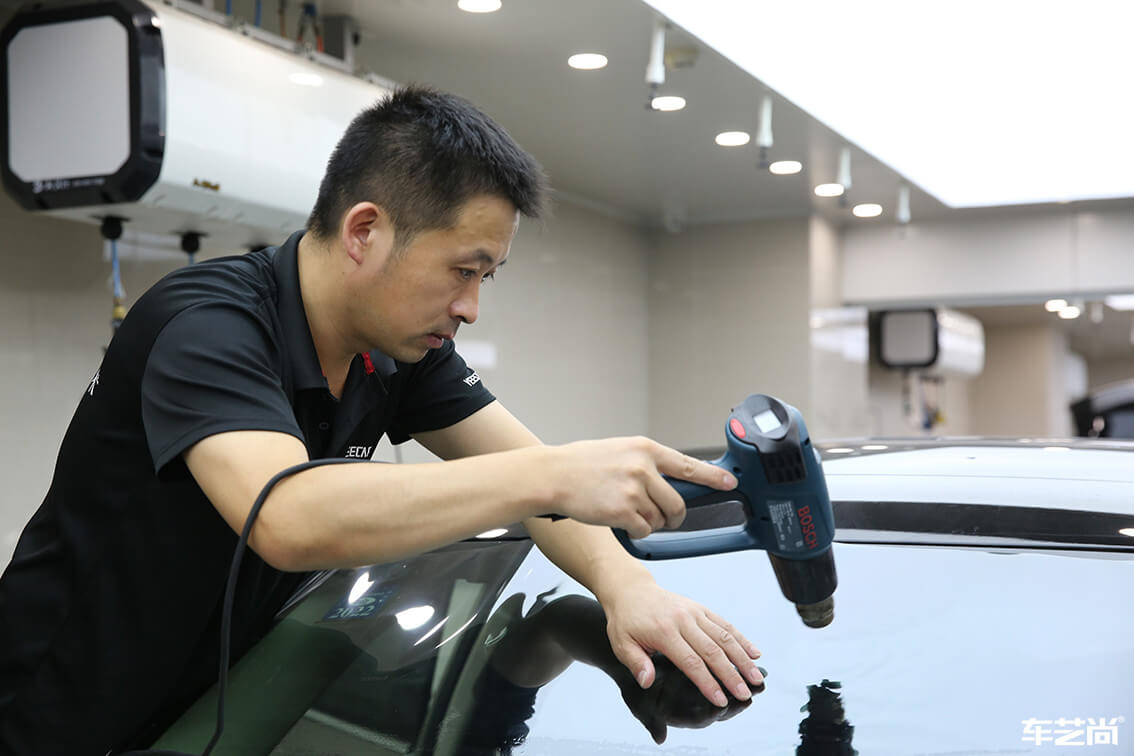  太空银林肯施工威固隔热膜，流程展示（5）