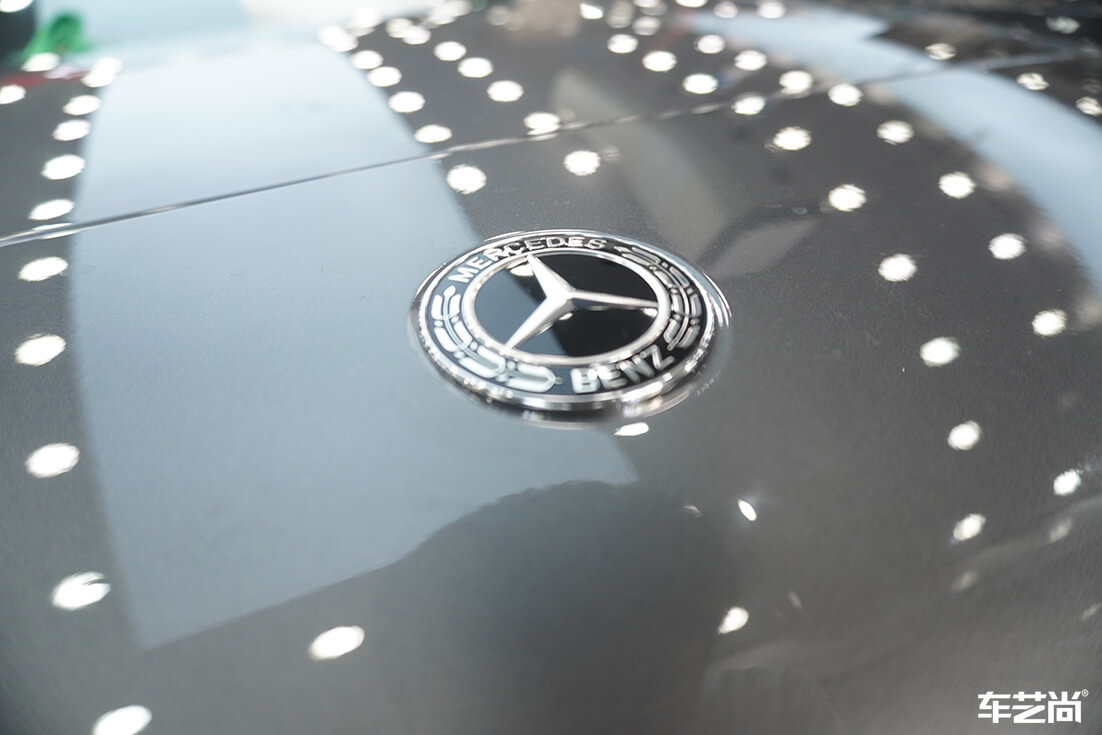 奔驰装贴威固隐形车衣，施工流程展示（10）