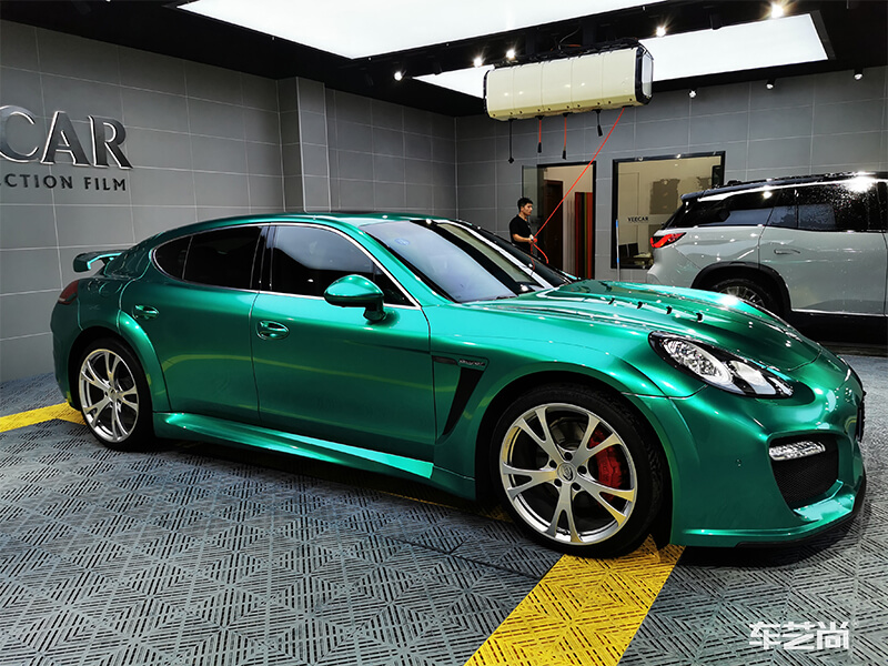保时捷帕拉梅拉改色膜祖母绿施工案例