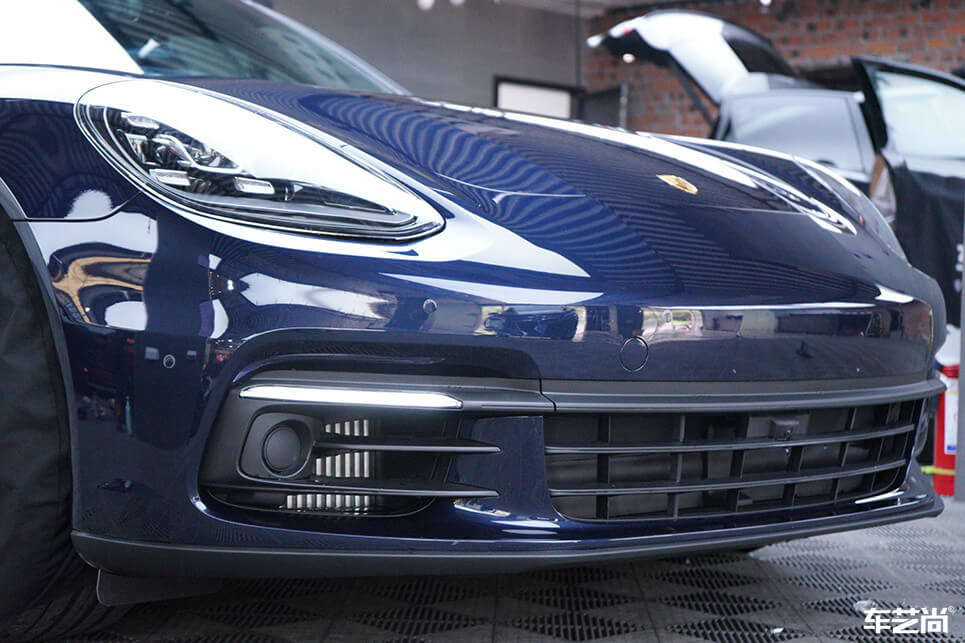 保时捷帕拉梅拉施工威固车衣，施工流程展示（11）