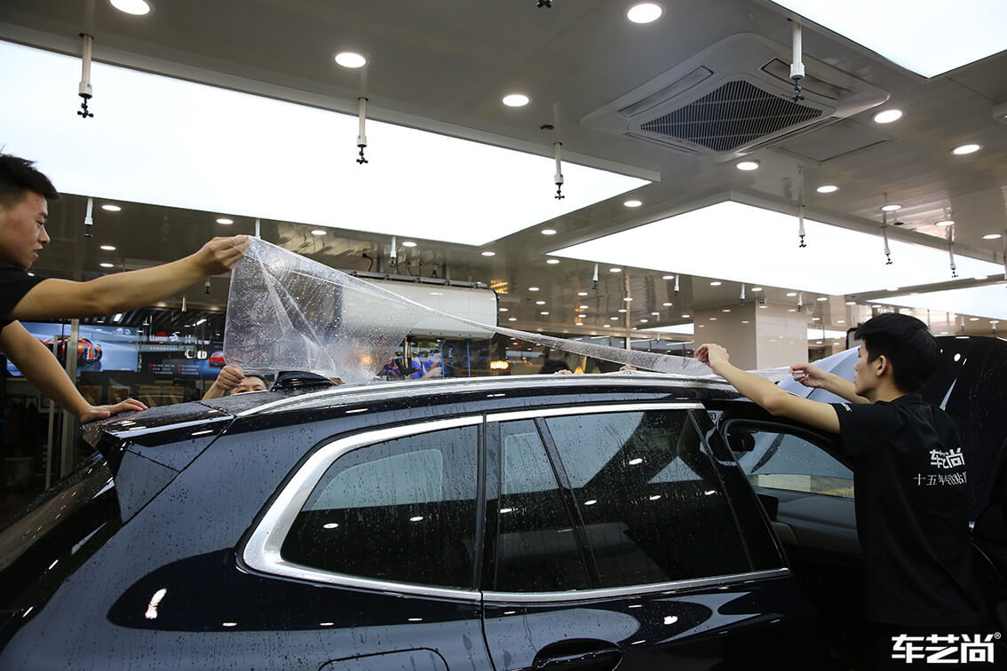 宝马X3装贴威固隐形车衣，施工流程展示（14
