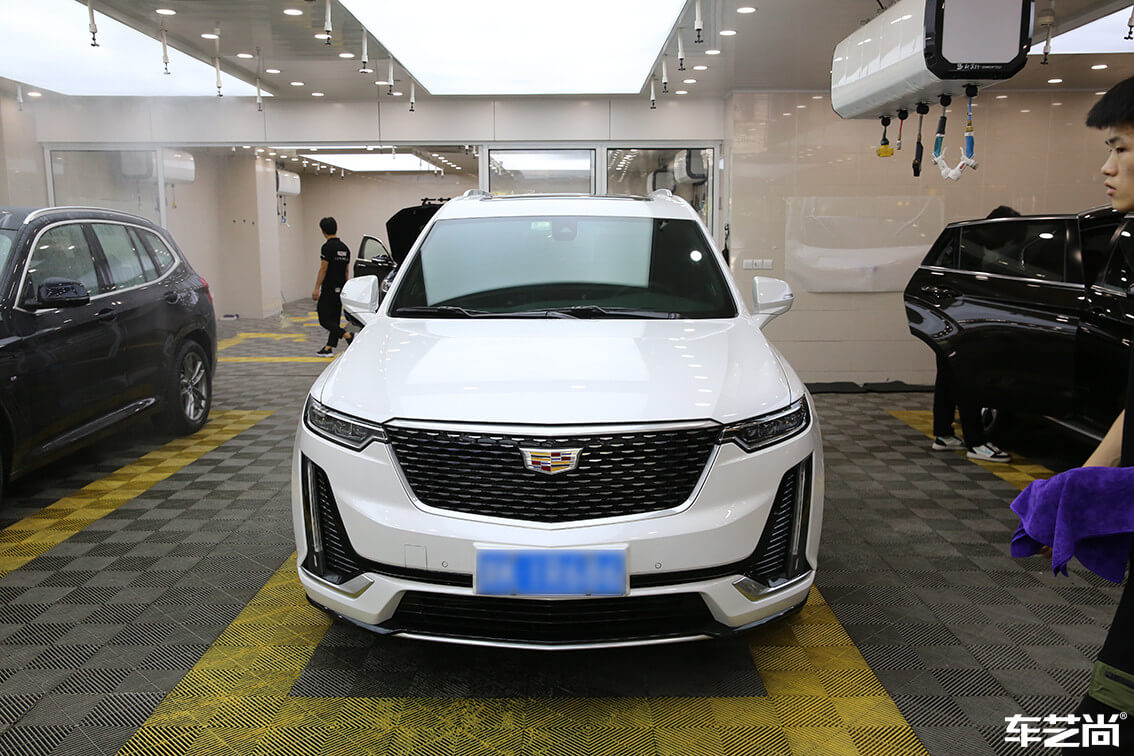 凯迪拉克装贴威固隔热膜，施工流程展示（12）