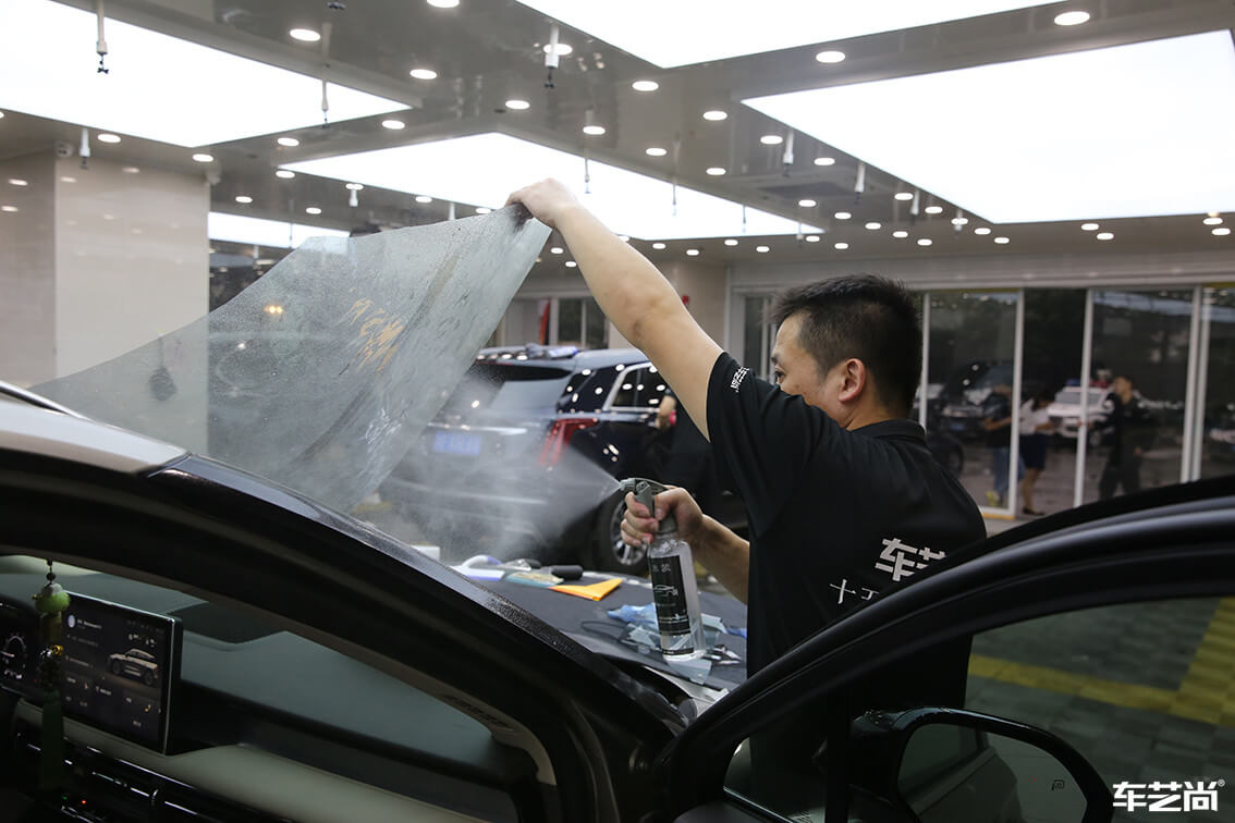  太空银林肯施工威固隔热膜，流程展示（8）