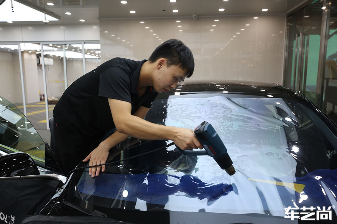 汽车玻璃膜的材质