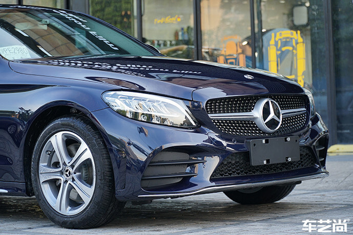奔驰C260L贴威固隐形车衣流程图（9）