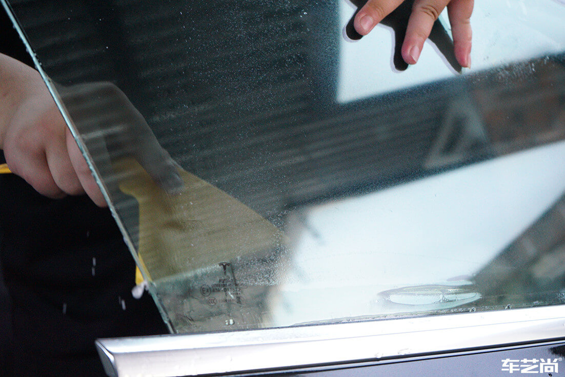特斯拉Model 3施工威固隔热膜案例分享（9）