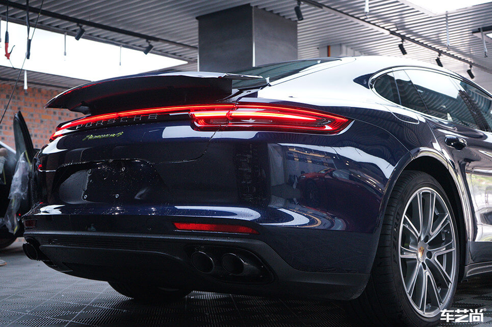 保时捷帕拉梅拉施工威固车衣，施工流程展示（16）