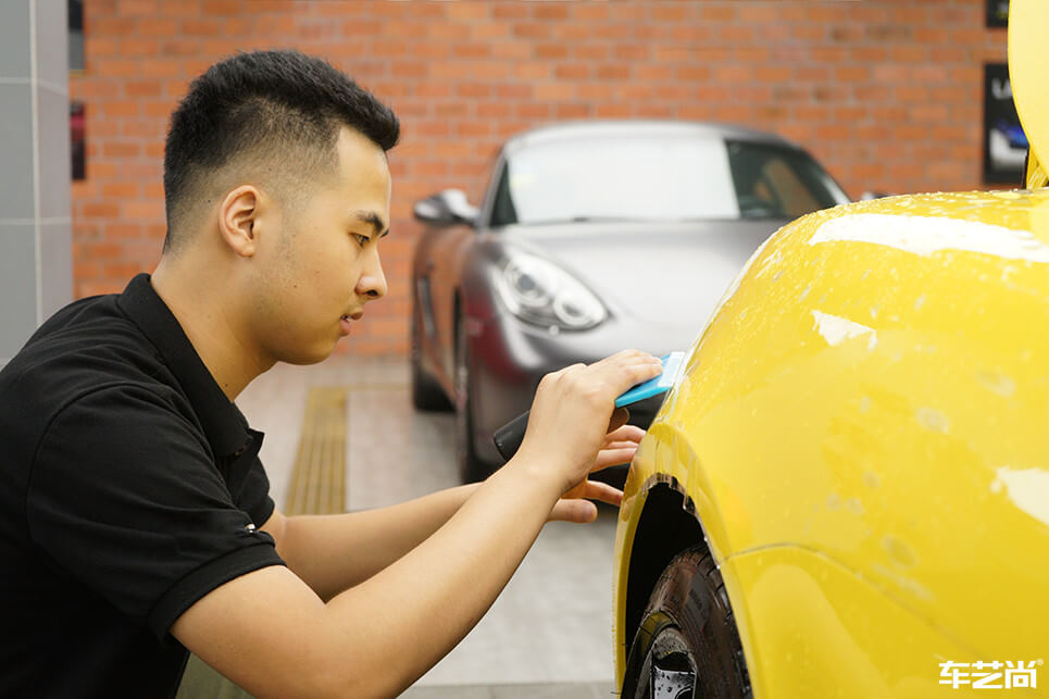 保时捷718选择贴膜施工漆面保护膜（14