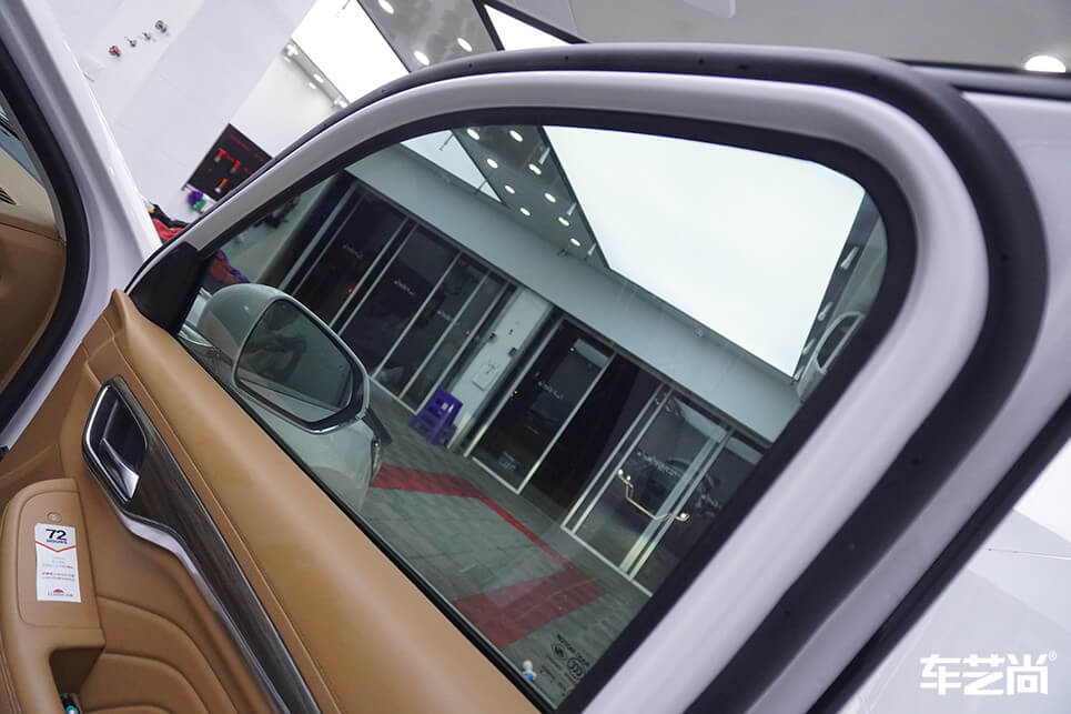 荣威RX5施工威固玻璃膜，施工流程+效果图展示（16）