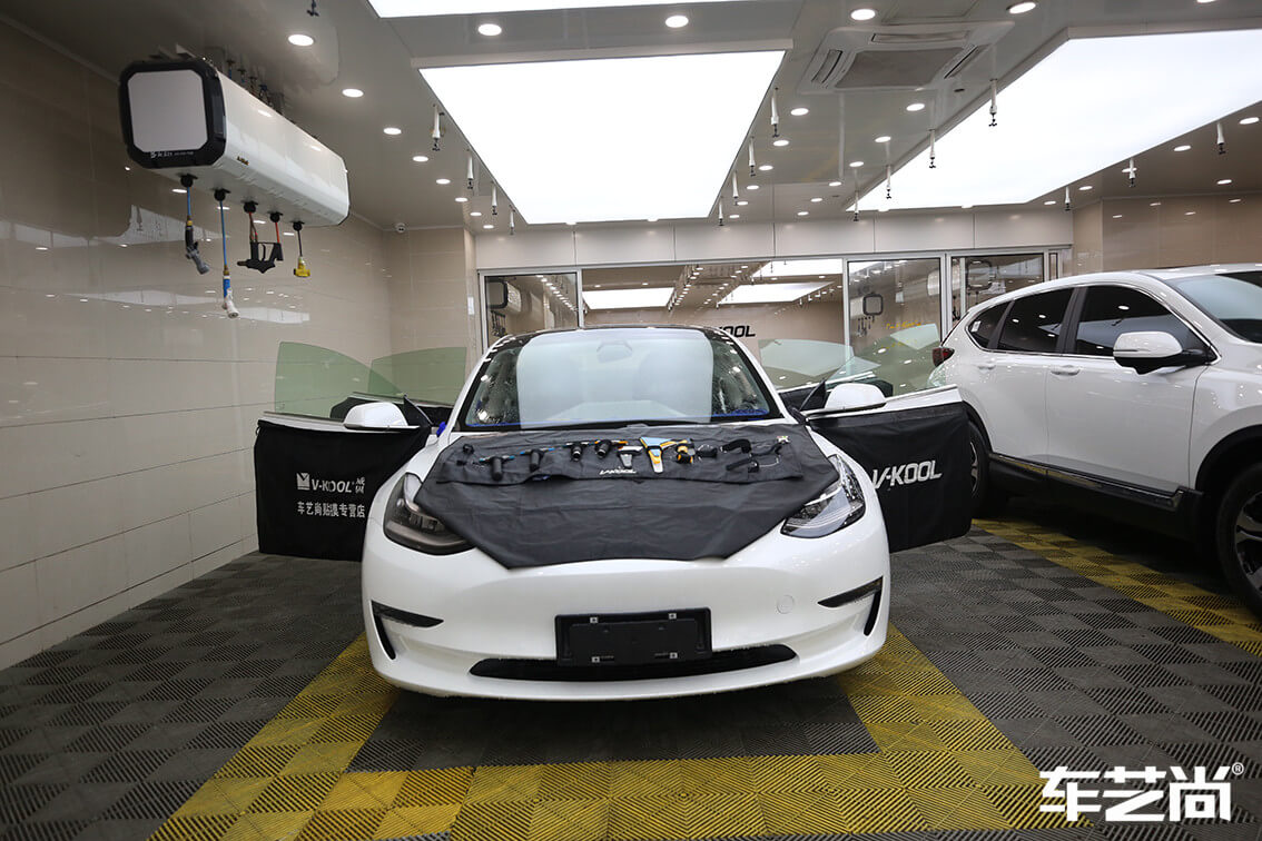 特斯拉 Moel 3选择威固隔热膜施工流程+效果图（2）