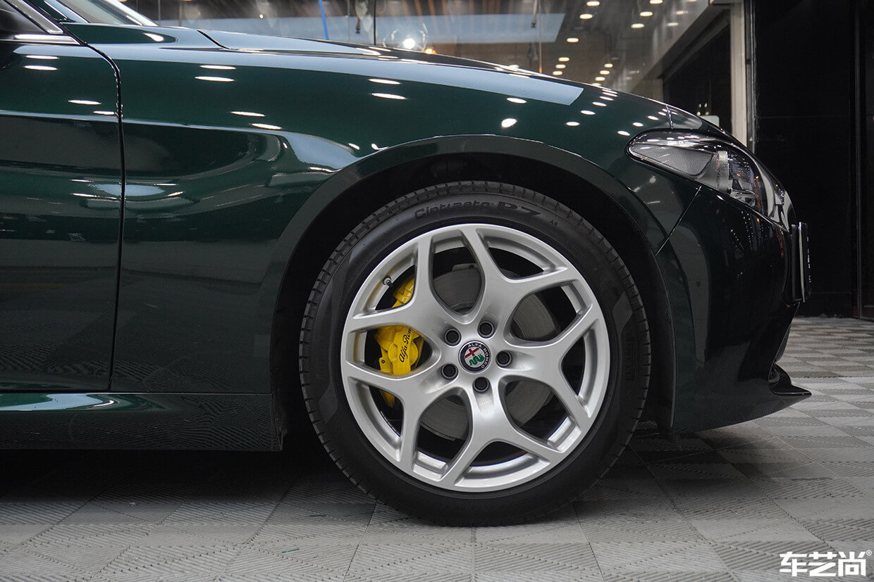 阿尔法罗密欧施工威固隐形车衣流程展示（14）