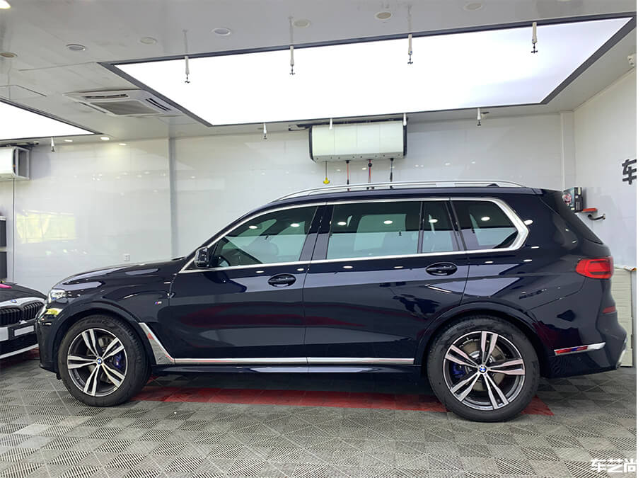 宝马X3装贴威固隔热膜施工流程展示（13）