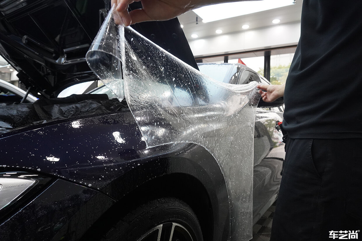 宝马3系施工隐形车衣，专车专用无痕包边（3）