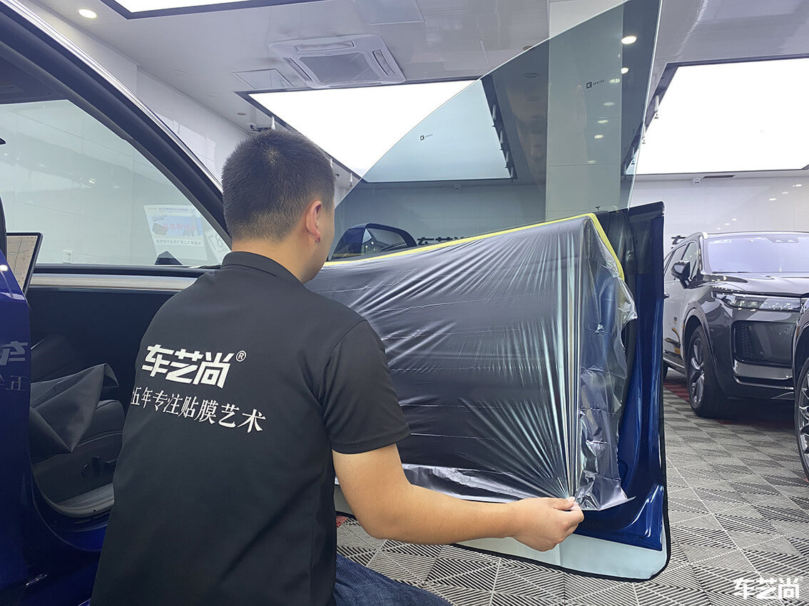 特斯拉Model 3施工威固隔热膜案例分享（3）