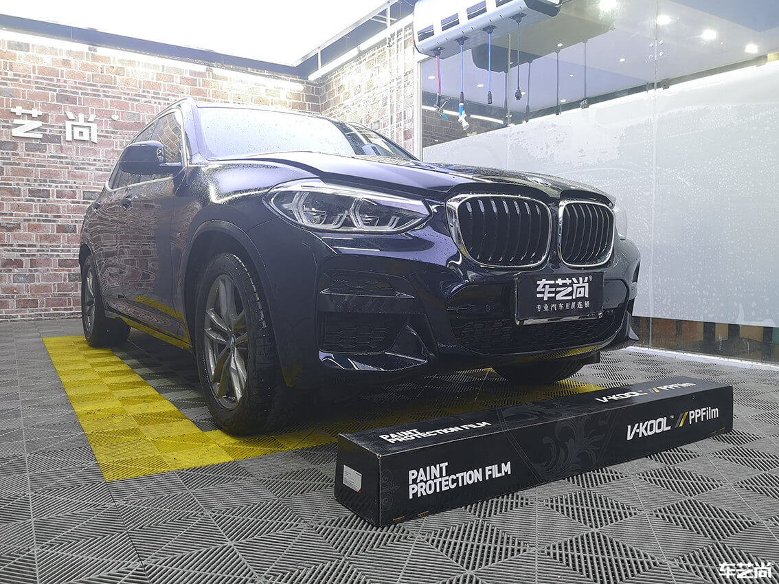 宝马X3装贴威固隐形车衣，施工流程展示（1）
