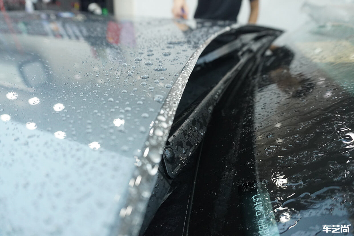 奔驰C260L施工威固隐形车衣，施工流程展示（6）