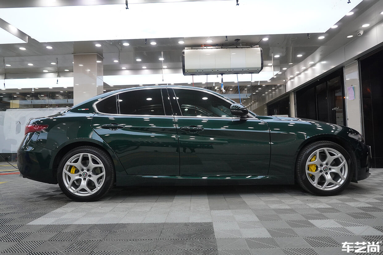 阿尔法罗密欧施工威固隐形车衣流程展示（15）