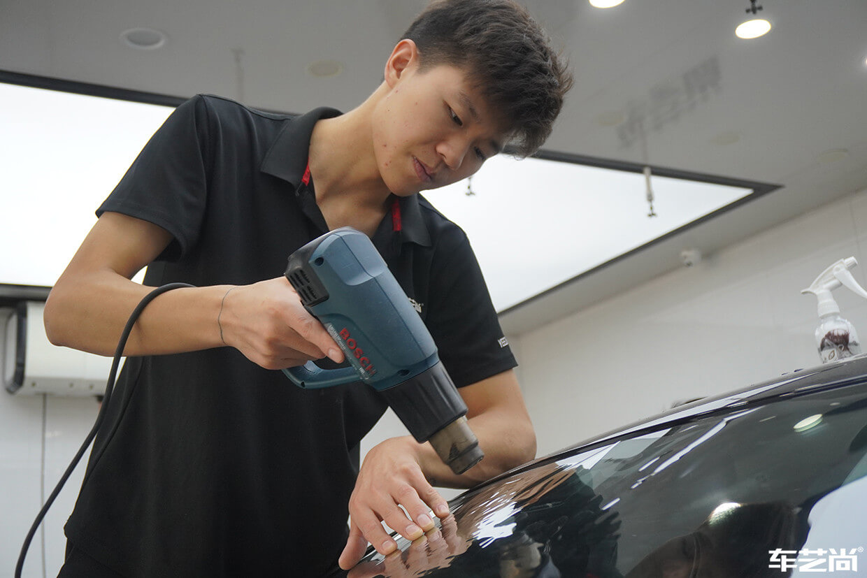 宝马3系装贴威固隔热膜，施工流程展示（8）