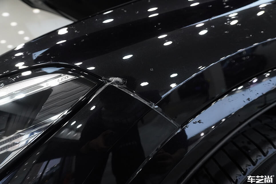 宝马X5装贴威固隐形车衣，施工流程展示（6）