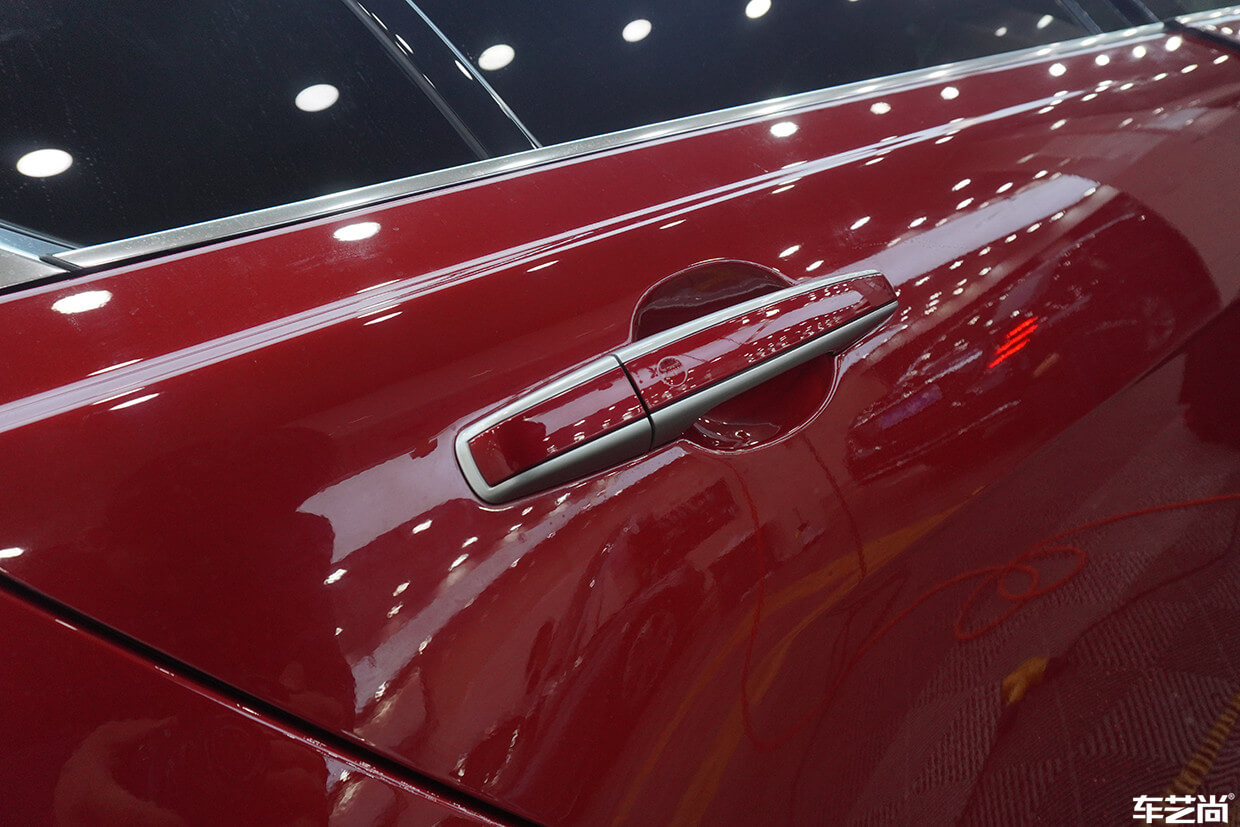 捷豹XEL装贴威固漆面保护膜流程展示（12）