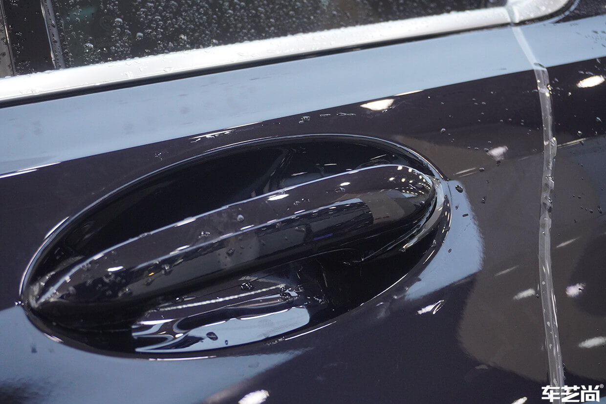 宝马3系装贴威固隐形车衣，施工流程展示（6）