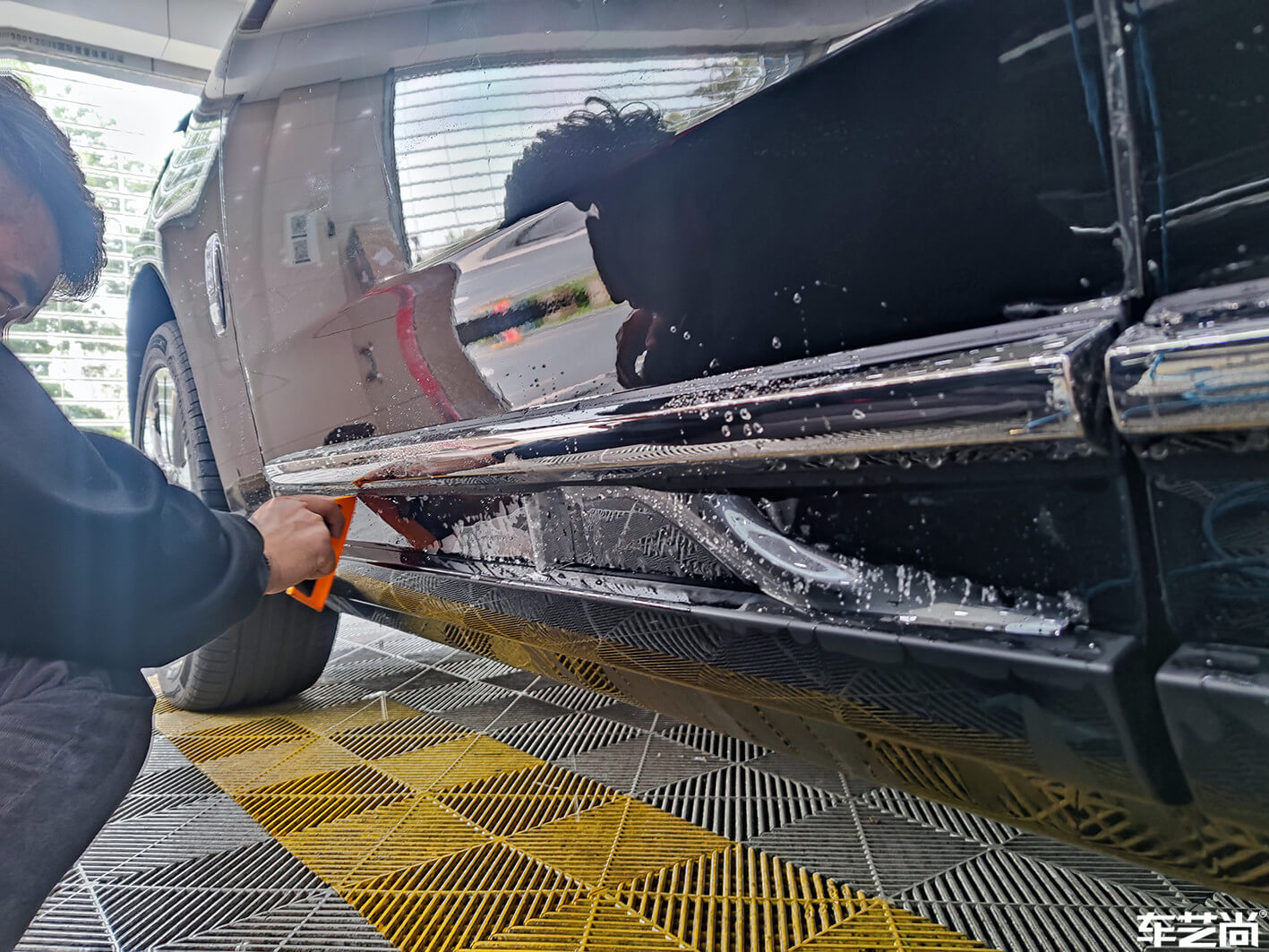 劳斯莱斯库里南在车艺尚杭州旗舰店施工流程展示（10）