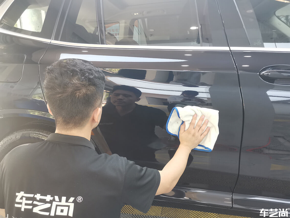 莘庄店施工案例：宝马X3镀膜美容洗车（2）